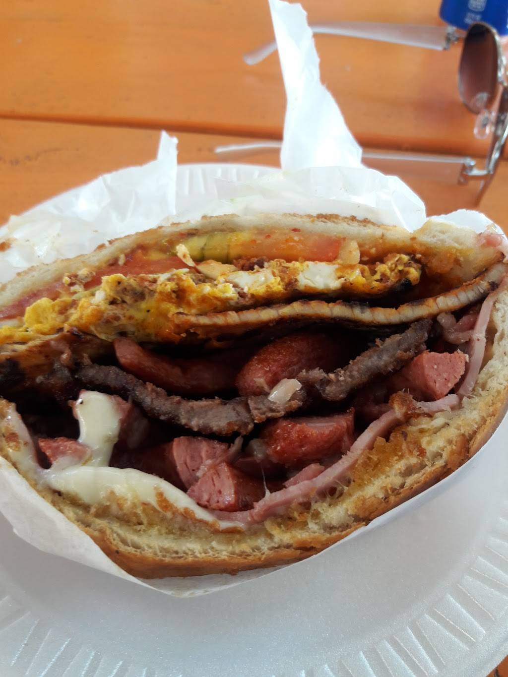 Tortas Chilangas El Rafles | restaurant | 5607, 405 W Hatch Rd, Modesto, CA 95351, USA | 2094500104 OR +1 209-450-0104