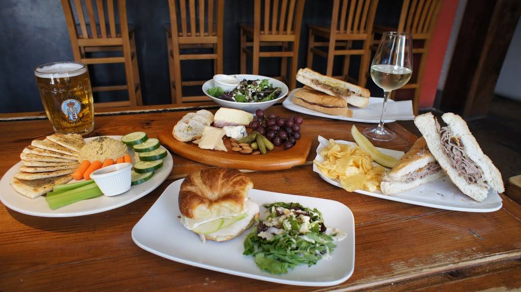 Independent Bar and Cafe | cafe | 5016 N Florida Ave, Tampa, FL 33603, USA | 8133414883 OR +1 813-341-4883