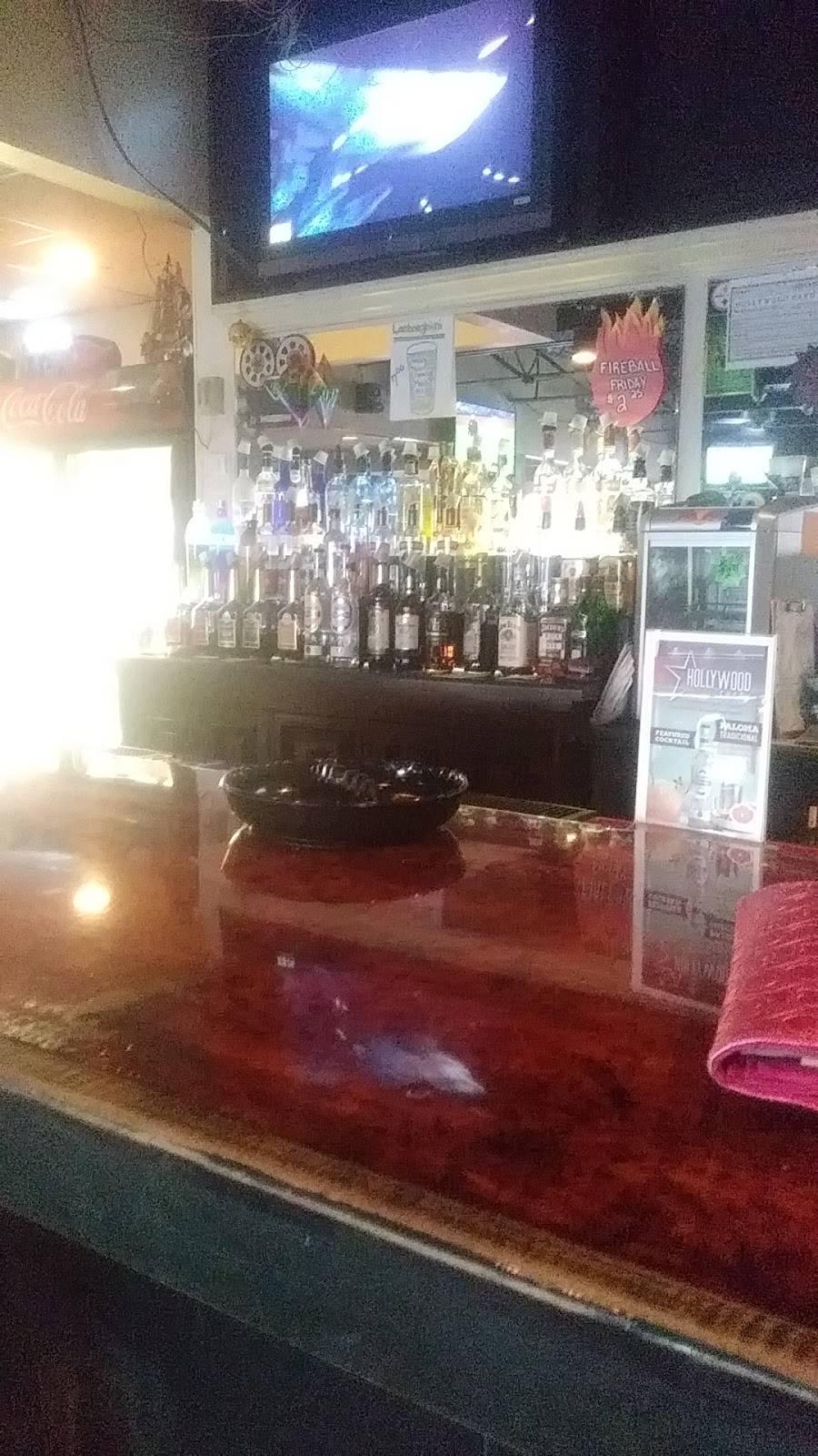 Hollywood Cafe and Sports Bar | restaurant | 2917 Duss Ave, Ambridge, PA 15003, USA | 7242661933 OR +1 724-266-1933