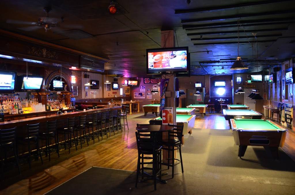Big Shots Pub | restaurant | 700 S Nichols Ave, Muncie, IN 47303, USA | 7657418019 OR +1 765-741-8019