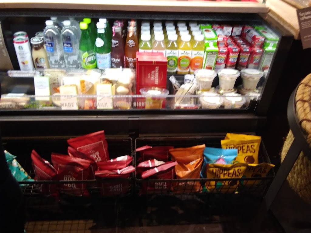 Starbucks | cafe | 1933 W 103rd St, Chicago, IL 60643, USA | 7732397139 OR +1 773-239-7139