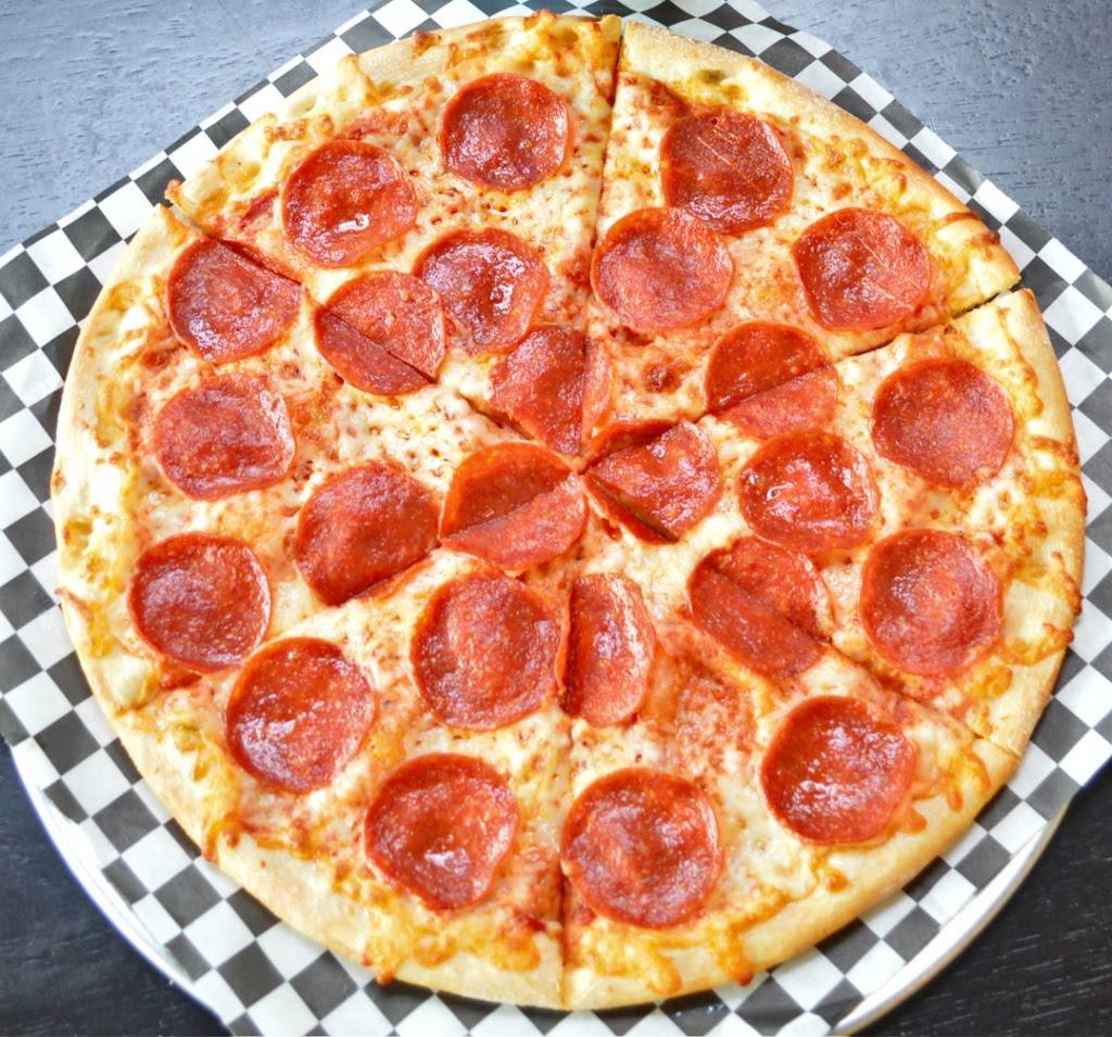 Garage Brewing Co | restaurant | 29095 Old Town Front St, Temecula, CA 92590, USA | 9515872537 OR +1 951-587-2537