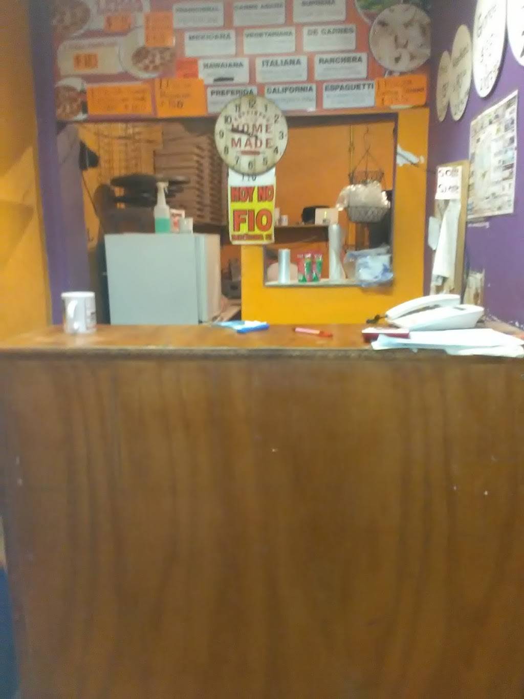 PEPE´S PIZZA | restaurant | Circuito de las Gardenias 81A, El Refugio, Tijuana, B.C., Mexico | 016643883535 OR +52 664 388 3535