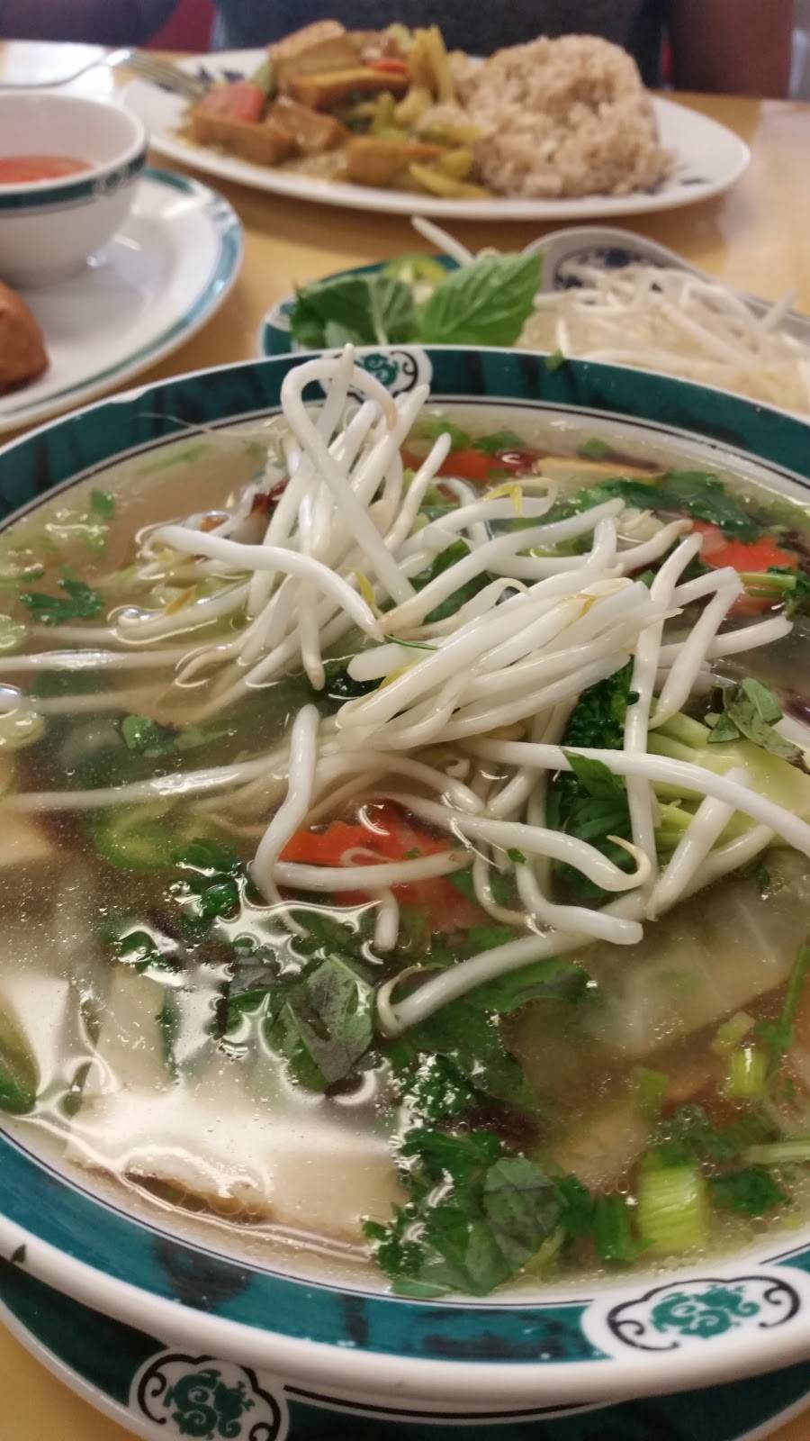Pho City | restaurant | 2445 4th Ave S #108, Seattle, WA 98134, USA | 2066287075 OR +1 206-628-7075