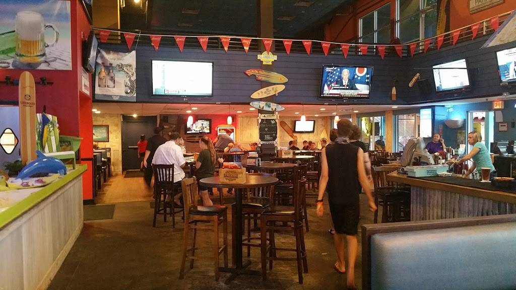 Hurricane Dockside Grill | restaurant | 3351 W Burleigh Blvd, Tavares, FL 32778, USA | 3525085137 OR +1 352-508-5137