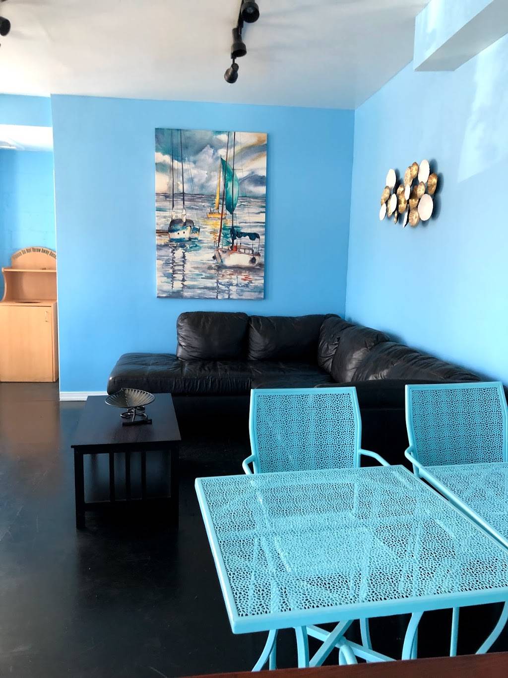 La Jolie Bleue | restaurant | 1560 Wisconsin Ave NW, Washington, DC 20007, USA | 2026291641 OR +1 202-629-1641