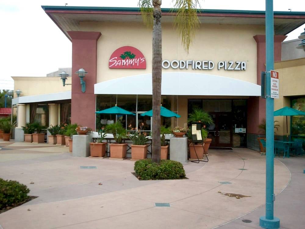 Sammys Woodfired Pizza & Grill | restaurant | 1620 Camino De La Reina, San Diego, CA 92108, USA | 6192988222 OR +1 619-298-8222