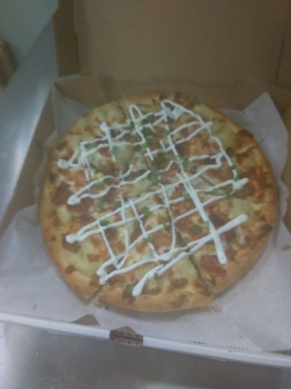 Village Pizza | restaurant | 991 S Main St, Plantsville, CT 06479, USA | 8606200022 OR +1 860-620-0022