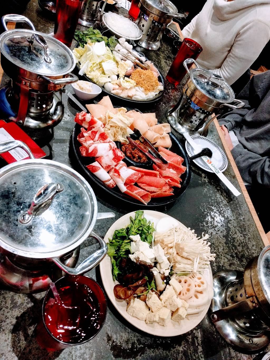 Riverside Hot Pot | restaurant | 820 Muddy Branch Rd, Gaithersburg, MD 20878, USA | 3013308886 OR +1 301-330-8886