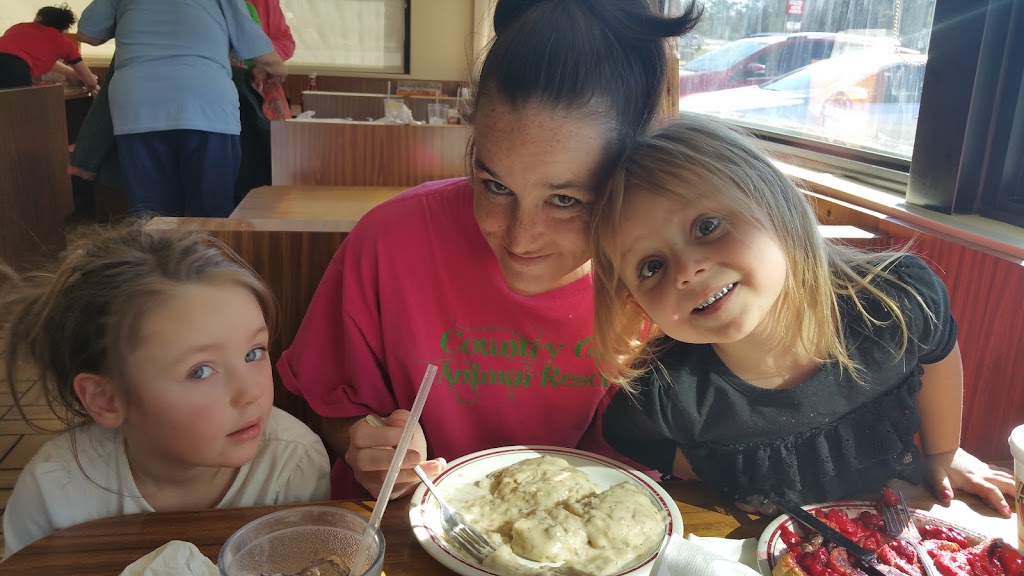 Huddle House | meal takeaway | 109 Unity Rd, Crossett, AR 71635, USA | 8703646398 OR +1 870-364-6398