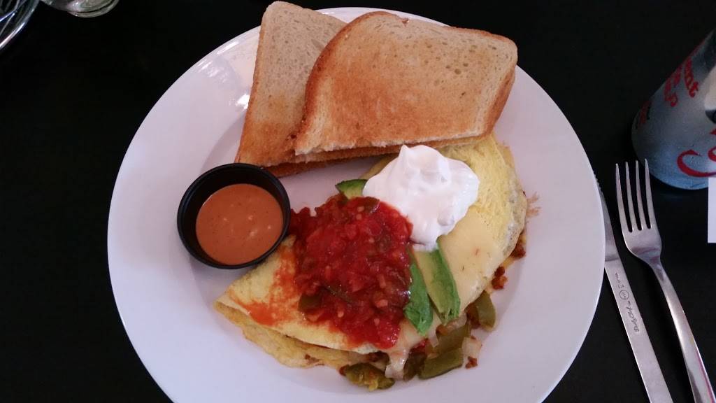 Brick House Cafe & Catering | cafe | 13485 Reynolds St, Cable, WI 54821, USA | 7157985432 OR +1 715-798-5432