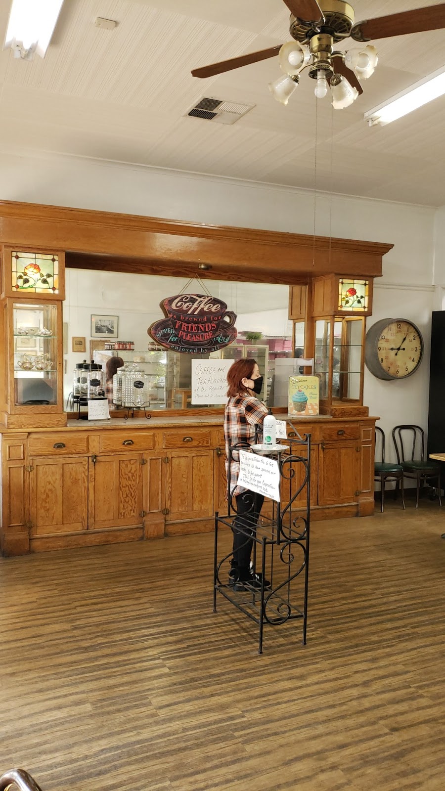 Moss Rose Bakery | bakery | 118 N 3rd Ave, Oakdale, CA 95361, USA | 2098470542 OR +1 209-847-0542