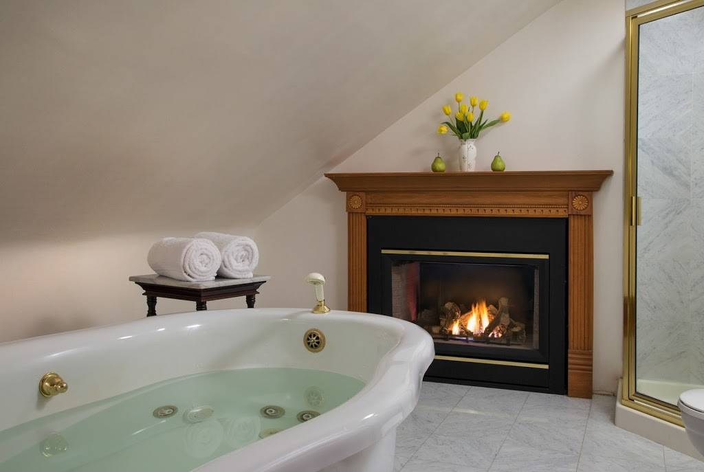 Mercersburg Inn | restaurant | 405 S Main St, Mercersburg, PA 17236, USA | 7173285231 OR +1 717-328-5231