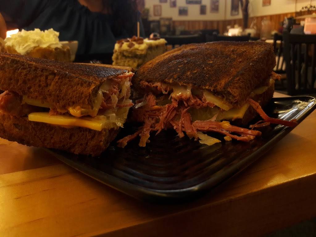 Dons Sandwich Shop & Deli | meal takeaway | 3034 Bechelli Ln, Redding, CA 96002, USA | 5302233744 OR +1 530-223-3744