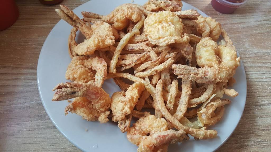 Essex Seafood Two | restaurant | 1360 West, FL-40, Pierson, FL 32180, USA | 3867491557 OR +1 386-749-1557