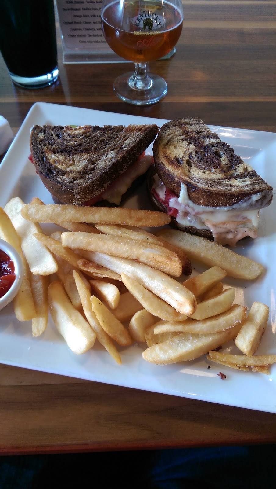 Door 142 | restaurant | 142 N Main St, Fredericktown, OH 43019, USA | 7408484074 OR +1 740-848-4074