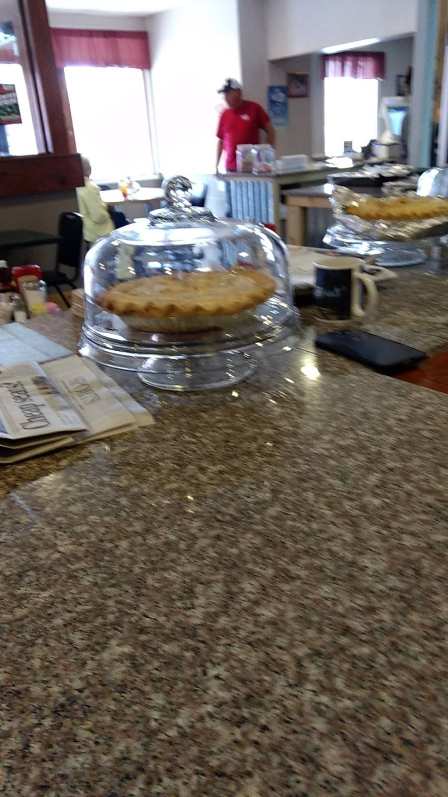 Cindy Bs Cafe | restaurant | 1110 Locust St, Murphysboro, IL 62966, USA | 6186842776 OR +1 618-684-2776