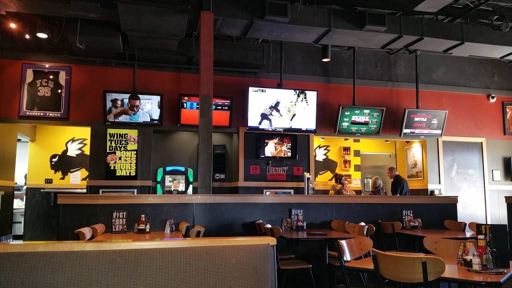 Buffalo Wild Wings | restaurant | 2017 S Main St, Keller, TX 76248, USA | 8177419464 OR +1 817-741-9464