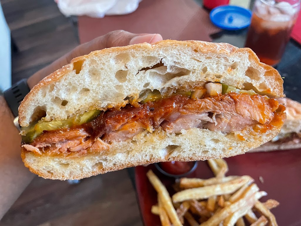 UnCommon Luncheonette | restaurant | 1028 N Garfield St, Arlington, VA 22201, USA | 5712100159 OR +1 571-210-0159