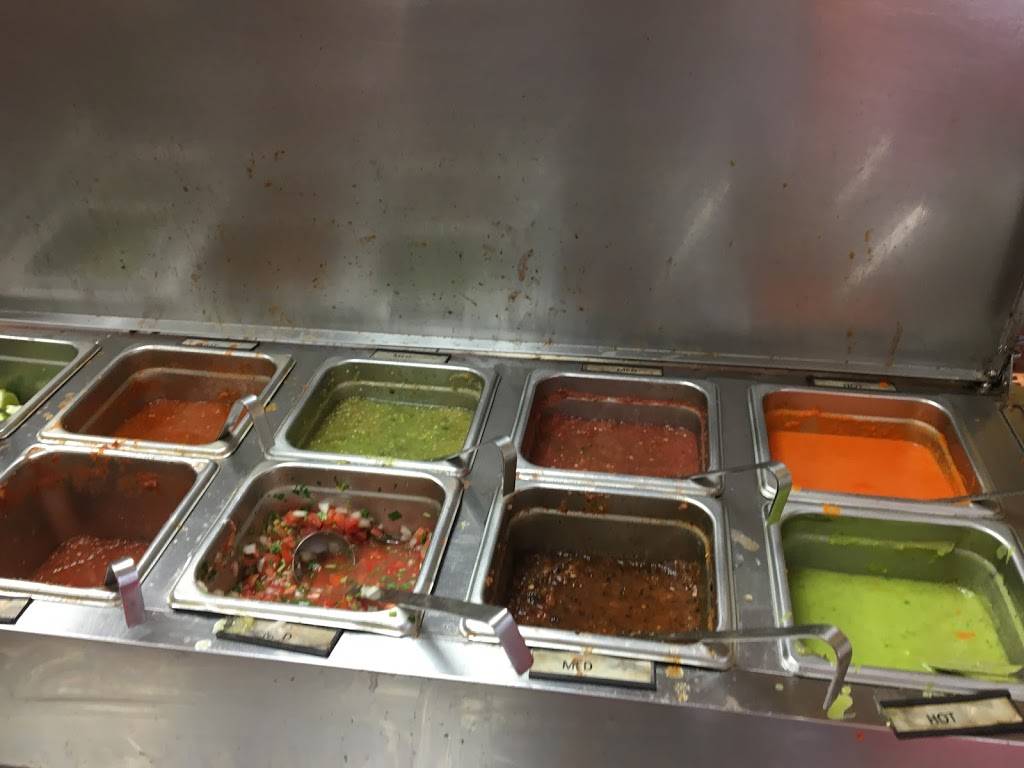 Carnival Fresh Mex | restaurant | 645 Griswold St, Detroit, MI 48226, USA | 3132231400 OR +1 313-223-1400