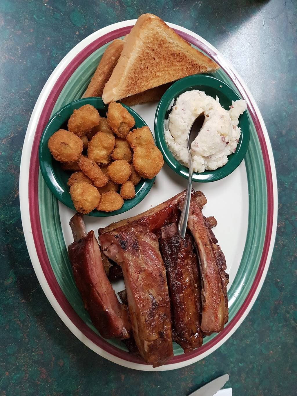 Brushy Mountain Smokehouse and Creamery | restaurant | 201 Wilkesboro Ave, North Wilkesboro, NC 28659, USA | 3366679464 OR +1 336-667-9464