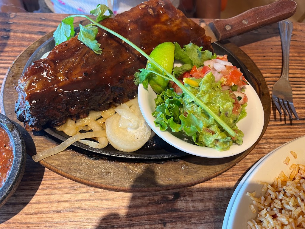 Red River Cantina | restaurant | 19220 W Bellfort, Richmond, TX 77407, USA | 3462791192 OR +1 346-279-1192