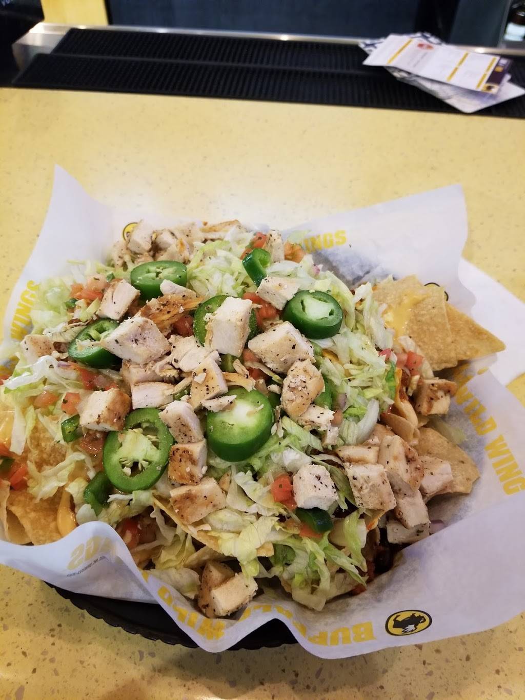 Buffalo Wild Wings | restaurant | 5411 TX-1604 Loop, San Antonio, TX 78253, USA | 2105204127 OR +1 210-520-4127