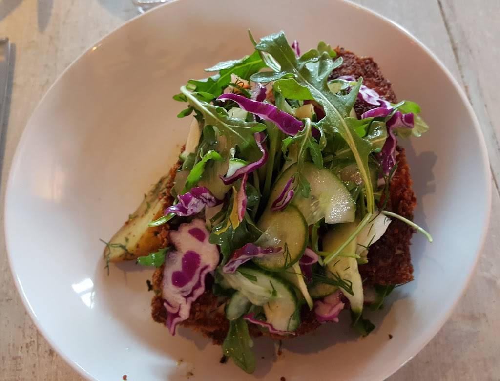 Das Lokal | restaurant | 190 Dalhousie St, Ottawa, ON K1N 7C7, Canada | 6136951688 OR +1 613-695-1688