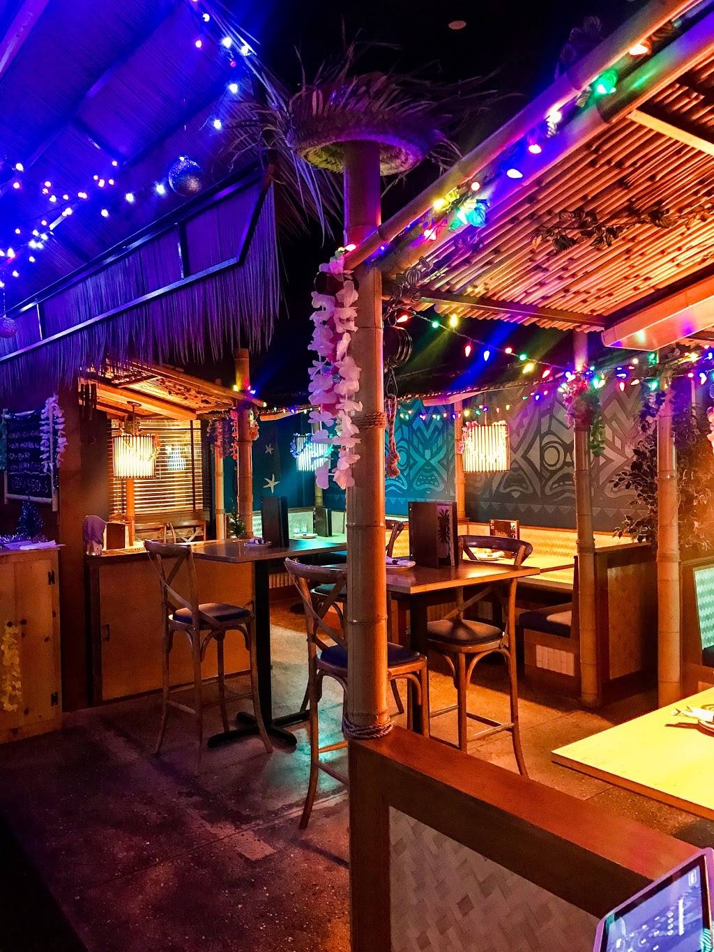 Wauwatiki Bar & Grill | restaurant | 6502 W North Ave, Wauwatosa, WI 53213, USA | 4143237555 OR +1 414-323-7555