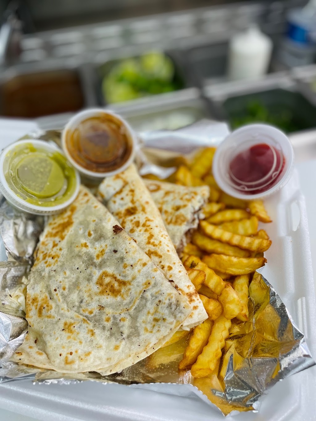 Antojitos Mexicanos Food Truck | restaurant | 1607 2nd Ave, Des Moines, IA 50314, USA | 5156612315 OR +1 515-661-2315