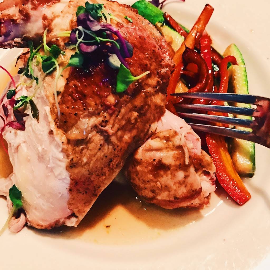 Matts Rotisserie & Oyster Lounge | restaurant | 7325 166th Ave NE f210, Redmond, WA 98052, USA | 4253760909 OR +1 425-376-0909