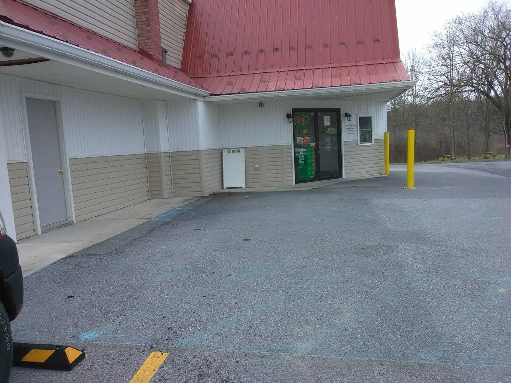 Subway Restaurants | restaurant | 3966 Lincoln Hwy Suite 102, Schellsburg, PA 15559, USA | 8147332500 OR +1 814-733-2500