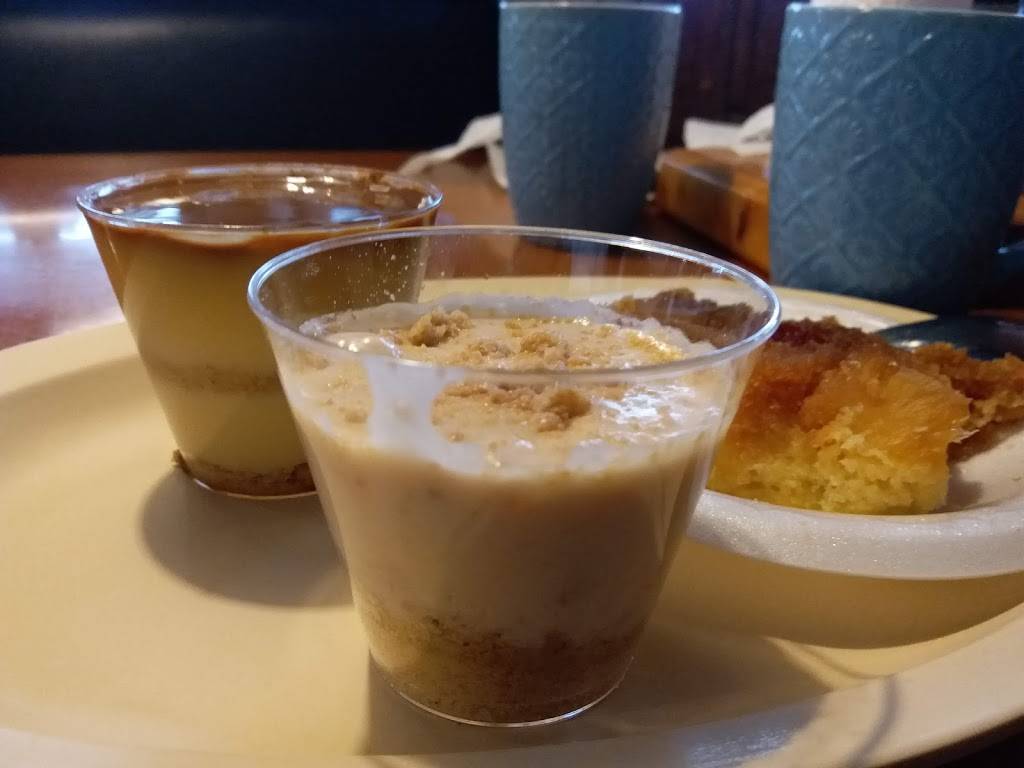 Lupton’s Fat Man’s BBQ & Country Cooking | restaurant | 5403, 5299 E Busch Blvd, Temple Terrace, FL 33617, USA | 8139854423 OR +1 813-985-4423