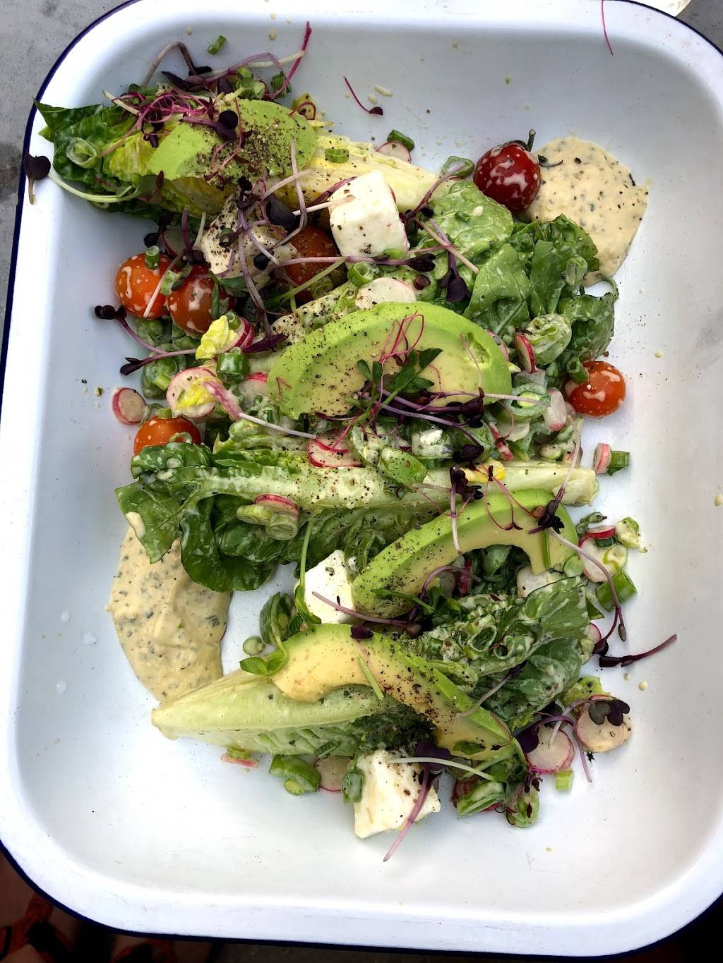 Brewsters Beer Garden + Restaurant | restaurant | 229 Water Street North, Petaluma, CA 94952, USA | 7079818330 OR +1 707-981-8330