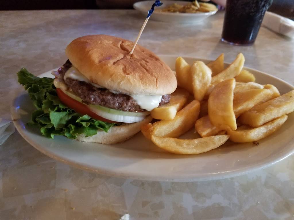 Hide-A-Way | restaurant | 4021 Mahoning Rd NE, Canton, OH 44705, USA | 3304524278 OR +1 330-452-4278