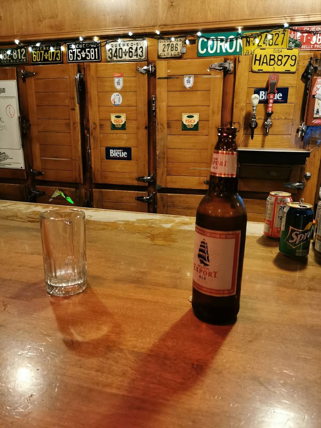 Bar Chez Martineau | night club | 231 Rue Commerciale, Maniwaki, QC J9E 1P3, Canada | 8194493600 OR +1 819-449-3600