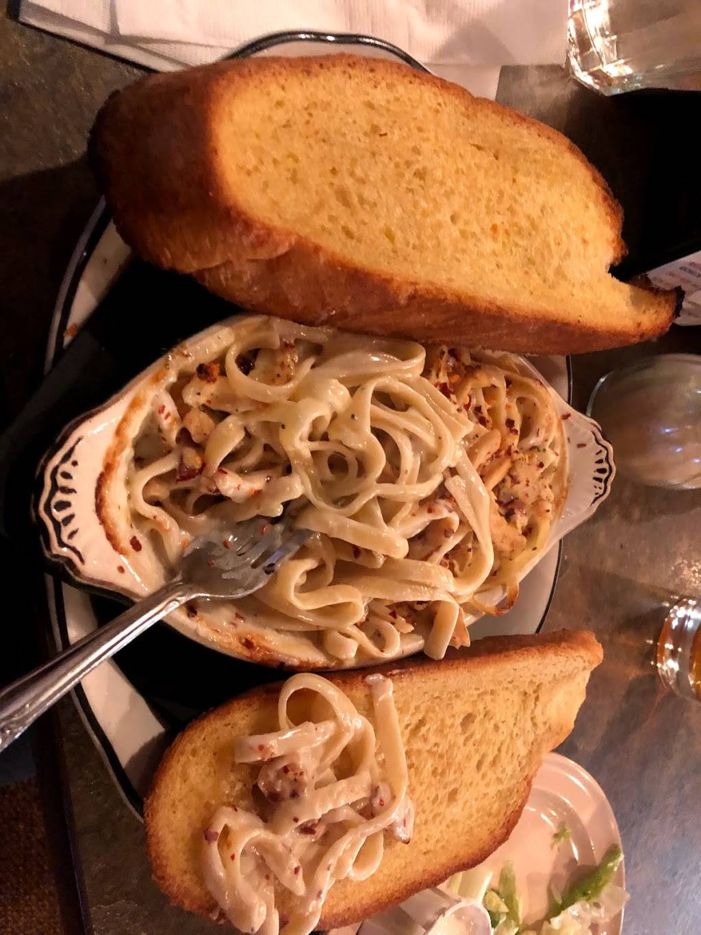 Detellos Pizza & Pasta | restaurant | 6207 Dell Rd, Eden Prairie, MN 55346, USA | 9529340333 OR +1 952-934-0333