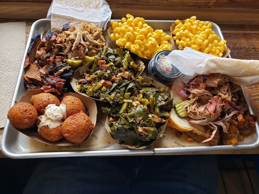 Sarcastic Swine BBQ & Restaurant | restaurant | 988 Bedford St, Abington, MA 02351, USA | 7818710033 OR +1 781-871-0033