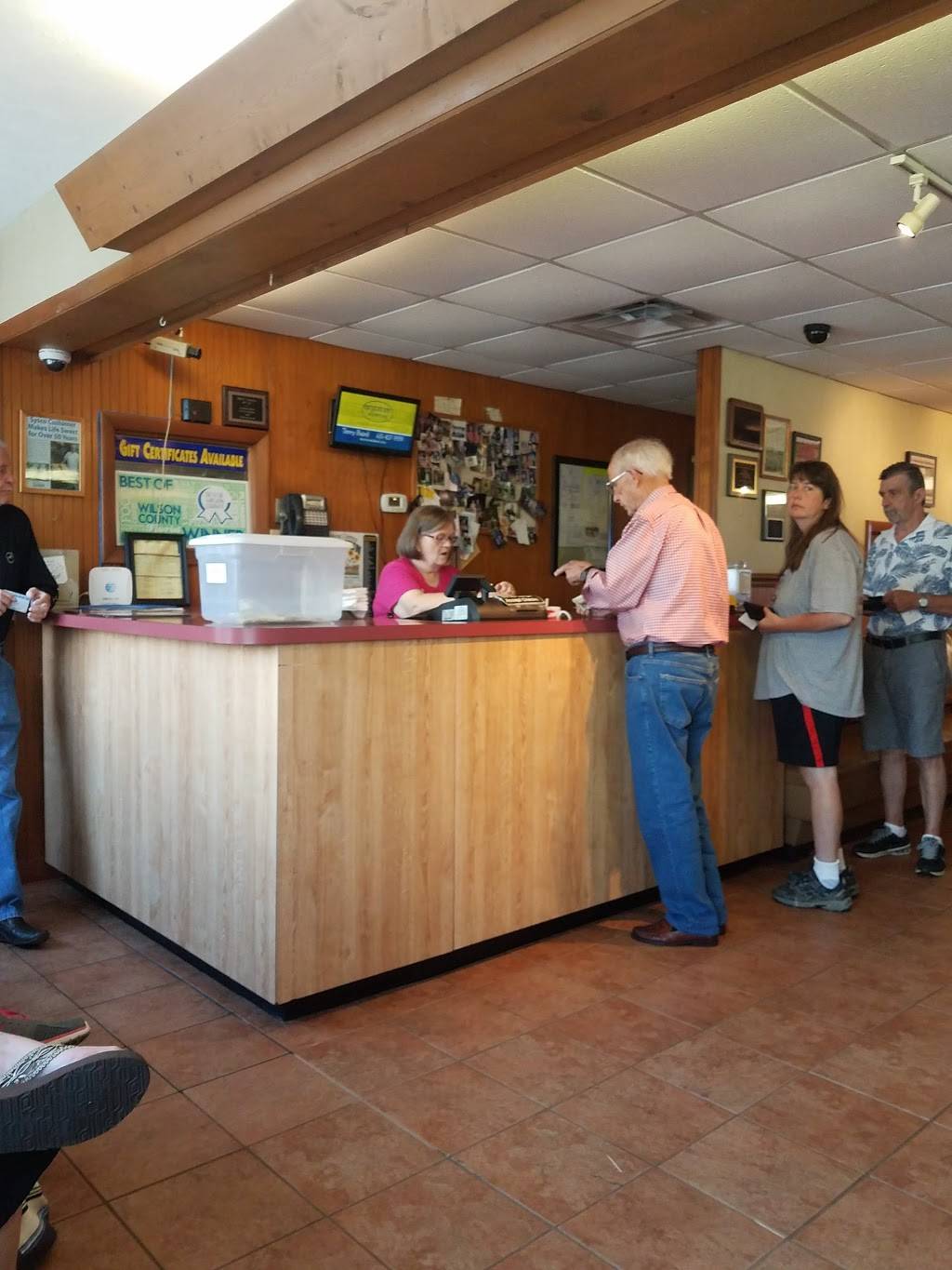 Sunset Restaurant | restaurant | 640 S Cumberland St, Lebanon, TN 37087, USA | 6154449530 OR +1 615-444-9530