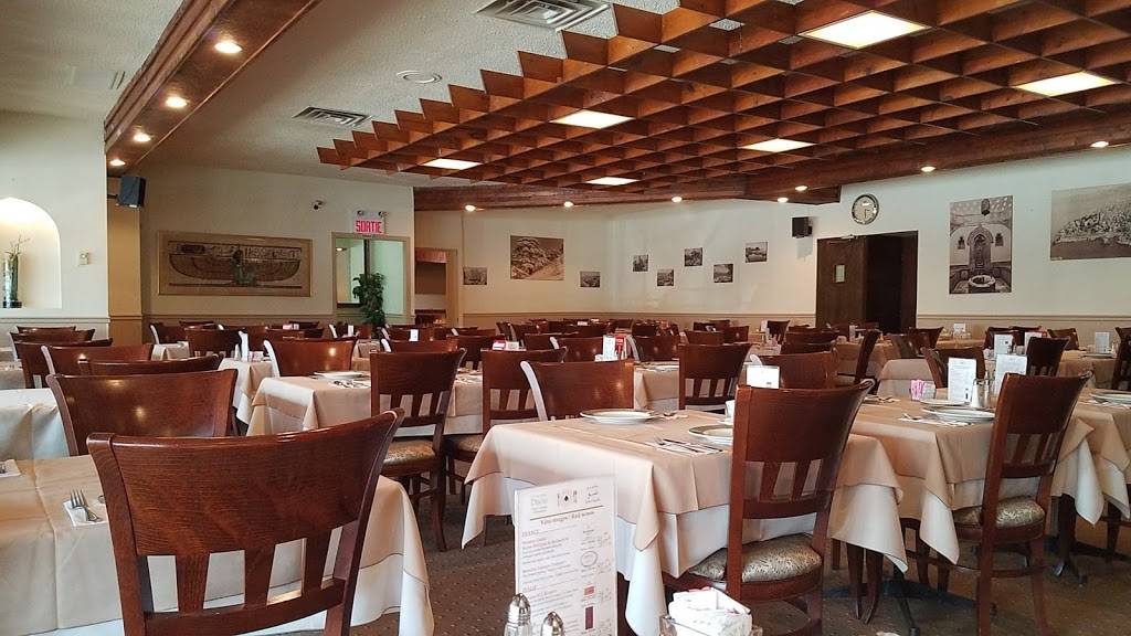 Restaurant Daou | restaurant | 2373 Boulevard Marcel-Laurin, Saint-Laurent, QC H4R 1K4, Canada | 5143341199 OR +1 514-334-1199