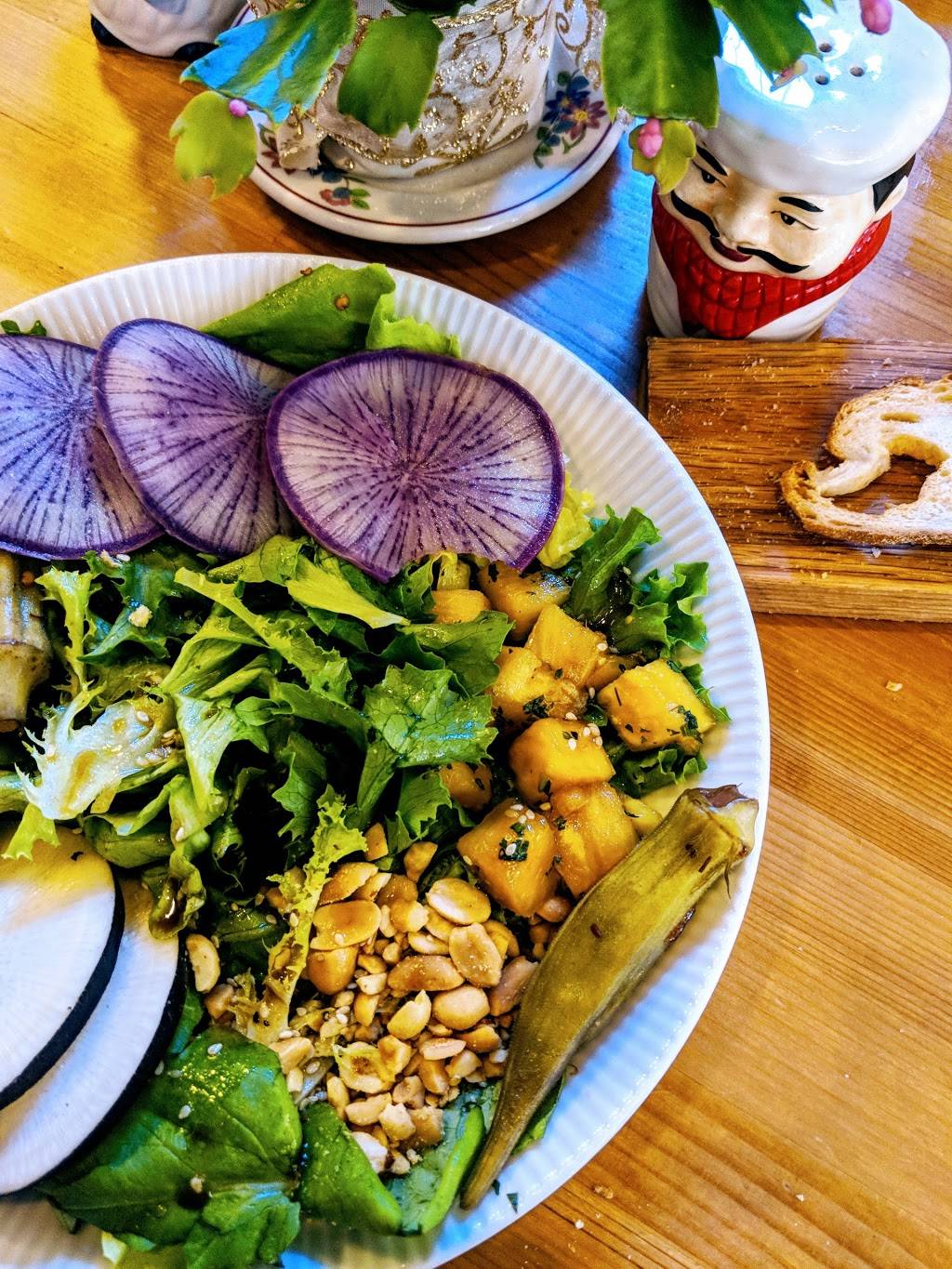 Spotted Salamander Cafe And Catering | cafe | 1531 Richland St, Columbia, SC 29201, USA | 8035562197 OR +1 803-556-2197