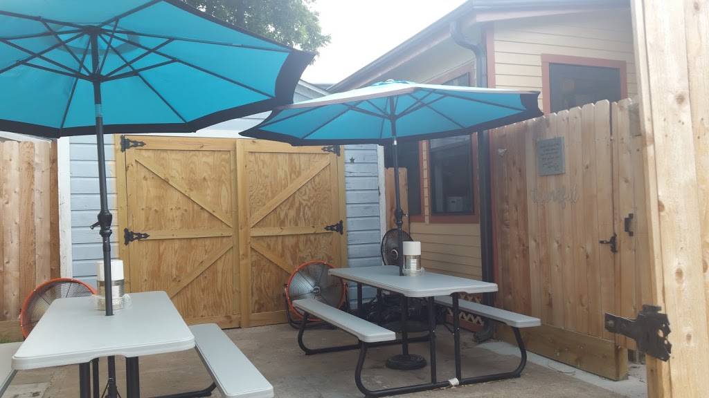 Pennies Tex Mex Take Out | restaurant | 1713 37th St, Galveston, TX 77550, USA | 4097655719 OR +1 409-765-5719