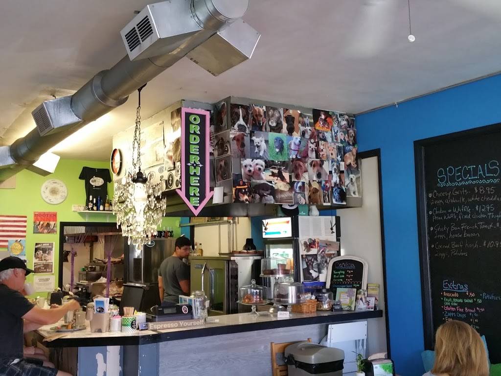 The Sticky Bun | restaurant | 1619 SE 3rd Ct, Deerfield Beach, FL 33441, USA | 7542125569 OR +1 754-212-5569