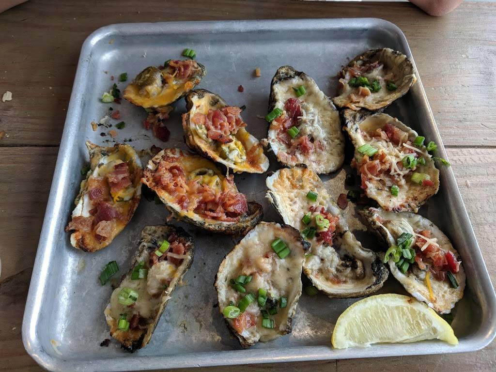 Shuckin Shack Oyster Bar | restaurant | 3620 Pelham Rd #4, Greenville, SC 29615, USA | 8643358975 OR +1 864-335-8975