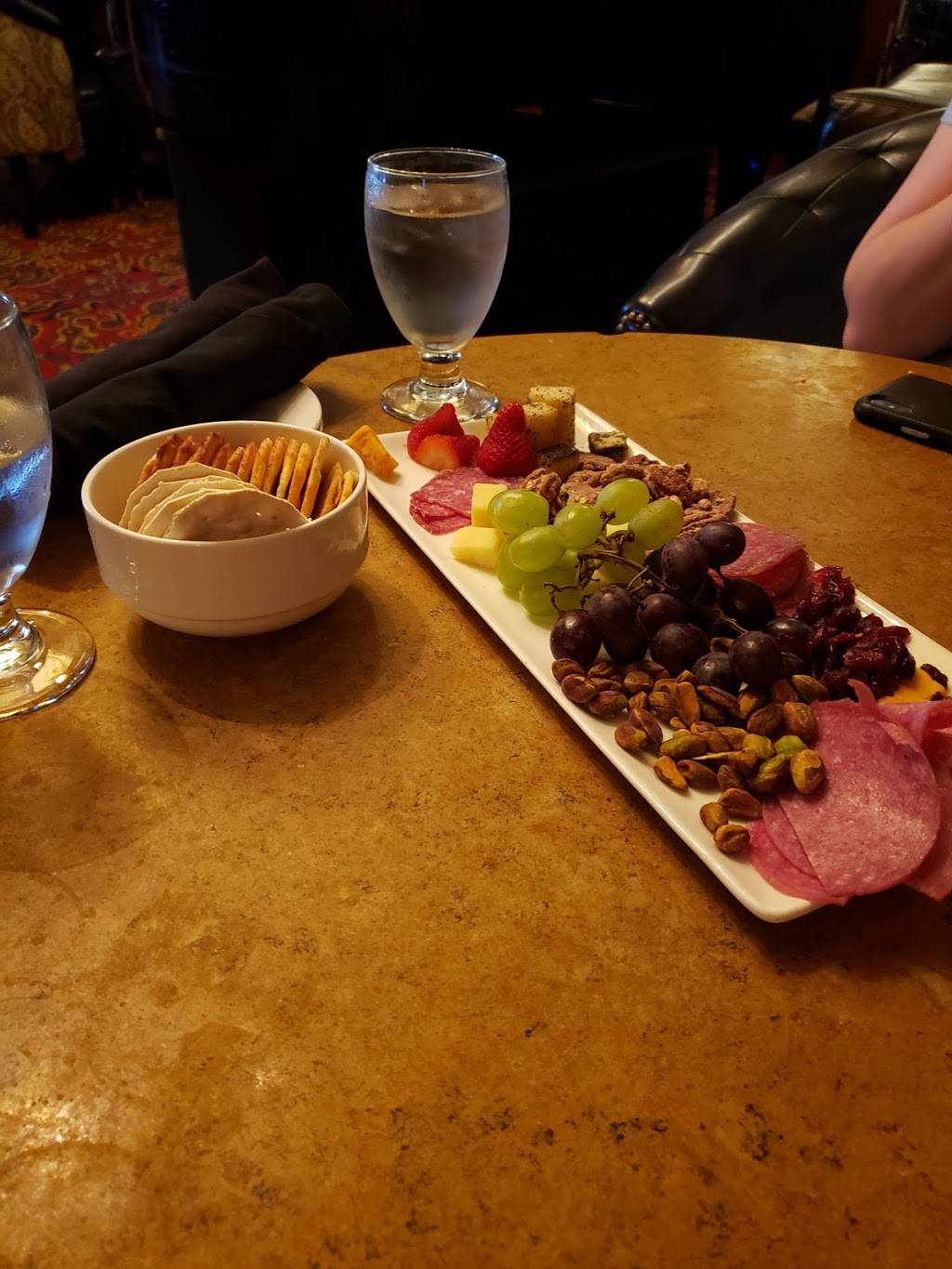 The Library | restaurant | 3015 Oak Lawn Ave, Dallas, TX 75219, USA | 2145215151 OR +1 214-521-5151