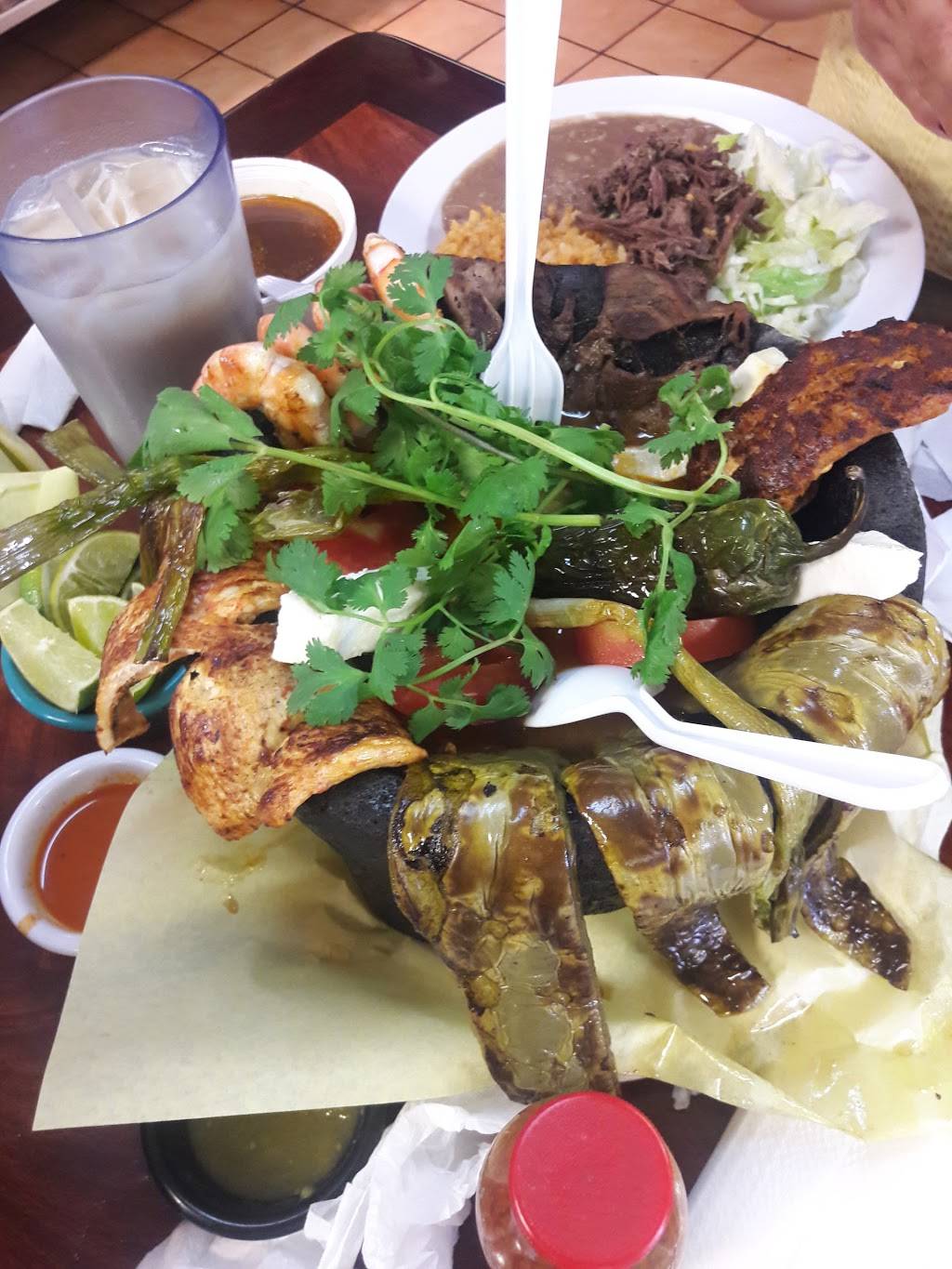 Famous LAs Birria | restaurant | 4303 S Main St, Los Angeles, CA 90037, USA | 3232352920 OR +1 323-235-2920