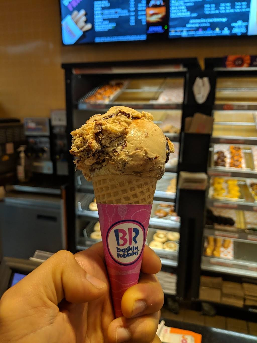 Dunkin Donuts | cafe | 382 Main St #390, West Orange, NJ 07052, USA | 9733250999 OR +1 973-325-0999