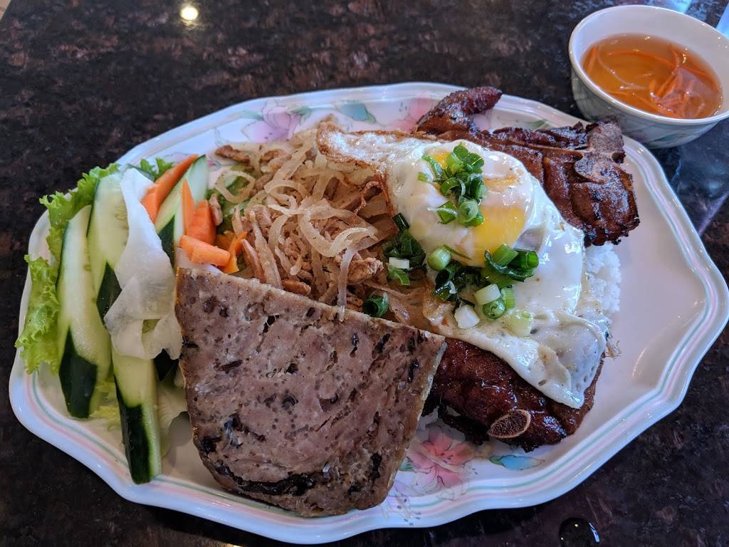 Ánh Hồng Restaurant | restaurant | 291 Adams St, Dorchester, MA 02122, USA | 6172658889 OR +1 617-265-8889