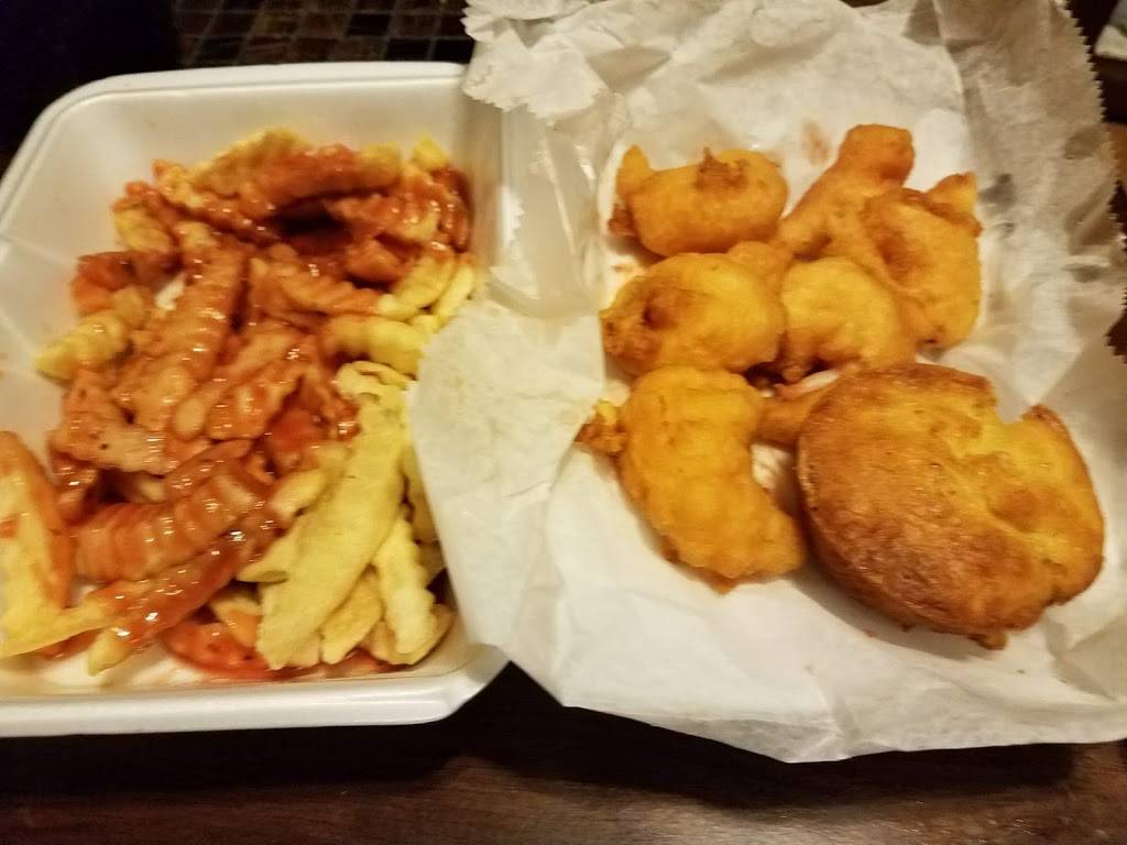 Uptown BBQ & Soulfood | restaurant | 15700 Livernois, Detroit, MI 48238, USA | 3138617590 OR +1 313-861-7590