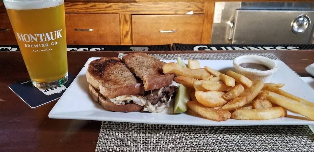 Finnegans | restaurant | 5 Wall St, Huntington, NY 11743, USA | 6314239696 OR +1 631-423-9696